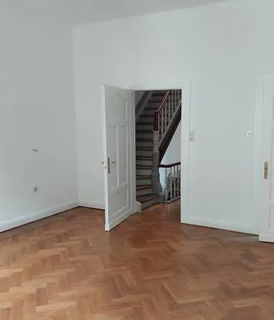 Schoene Wohnung Im Jugendstilhaus Im Weltkulturerbe *