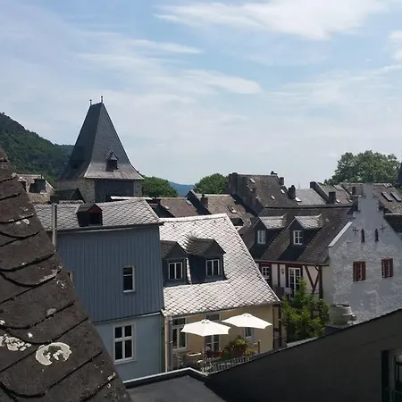 Schoene Wohnung Im Jugendstilhaus Im Weltkulturerbe Сasa de vacaciones